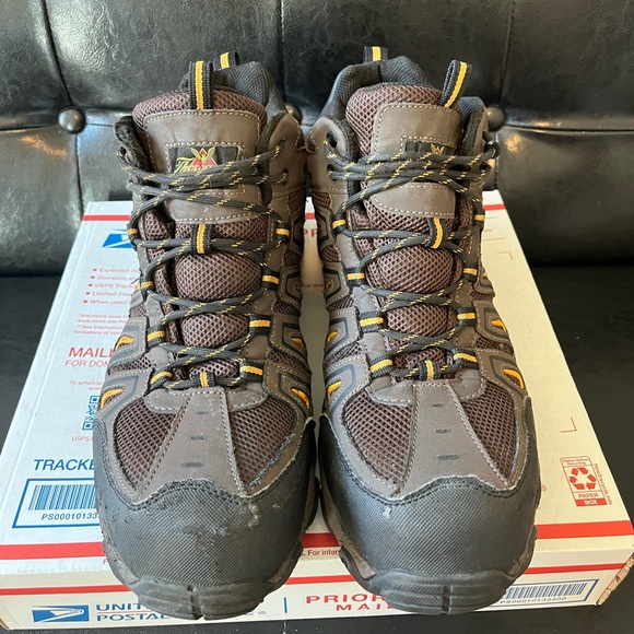 Thorogood Crosstrex Series Waterproof-Safety‎ Toe-Mid Cut Hiker main image 6